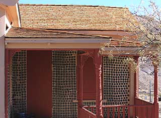Death Valley - rhyolite, Bottle House