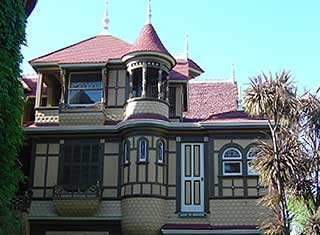 Winchester Mystery House - Mansion